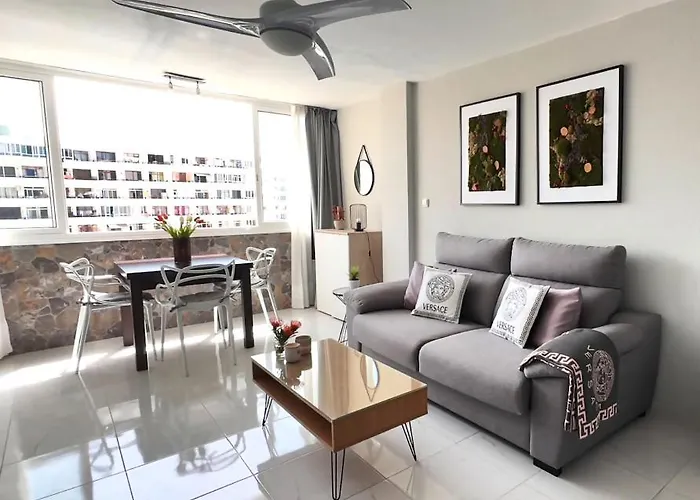 Con Piscina Y Aire Acondicionado Daire