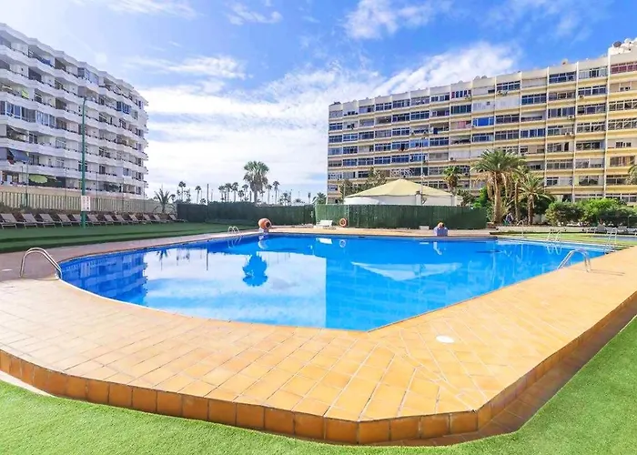 Daire Con Piscina Y Aire Acondicionado